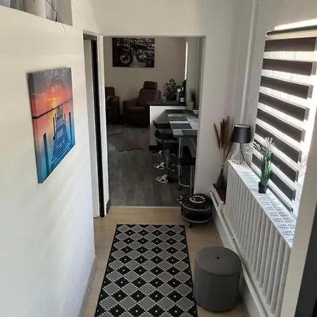 Kiscsillag Apartman * 기에네스디아스